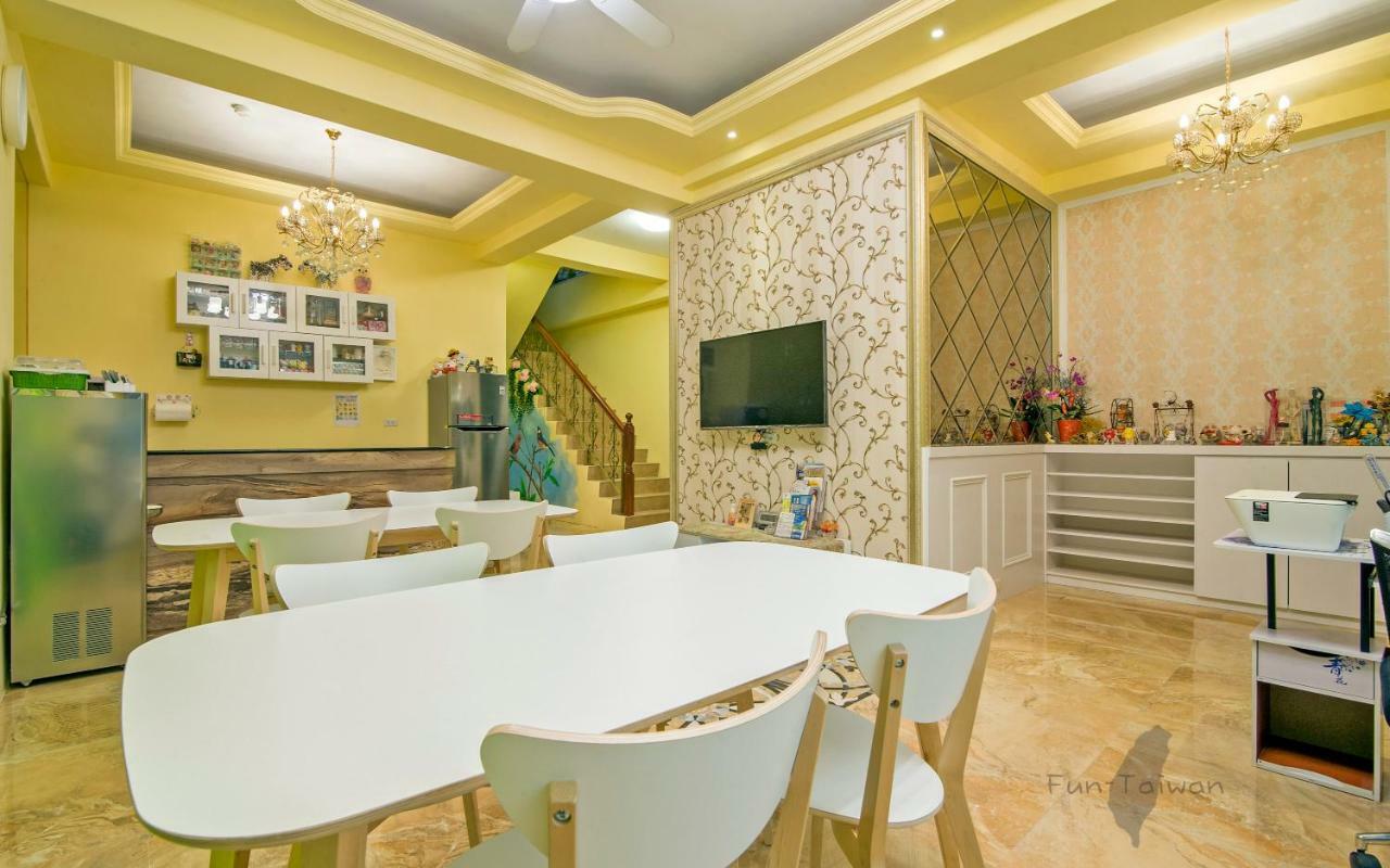 Holby No.8 Elevator Homestay T'ai-tung Dış mekan fotoğraf